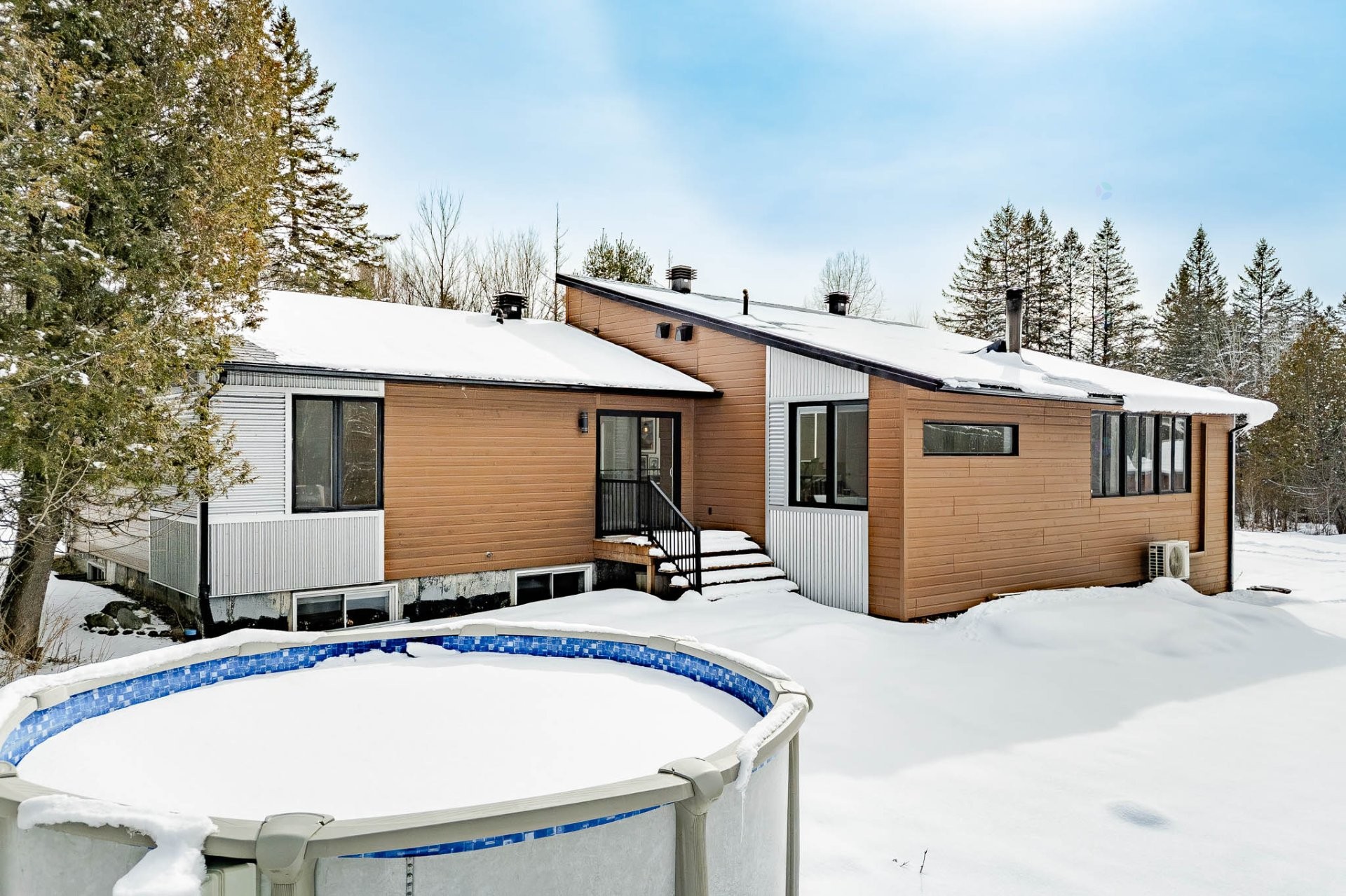 









7005


Ch. de Westleyville

,
Ascot Corner,




QC
J0B1A0

