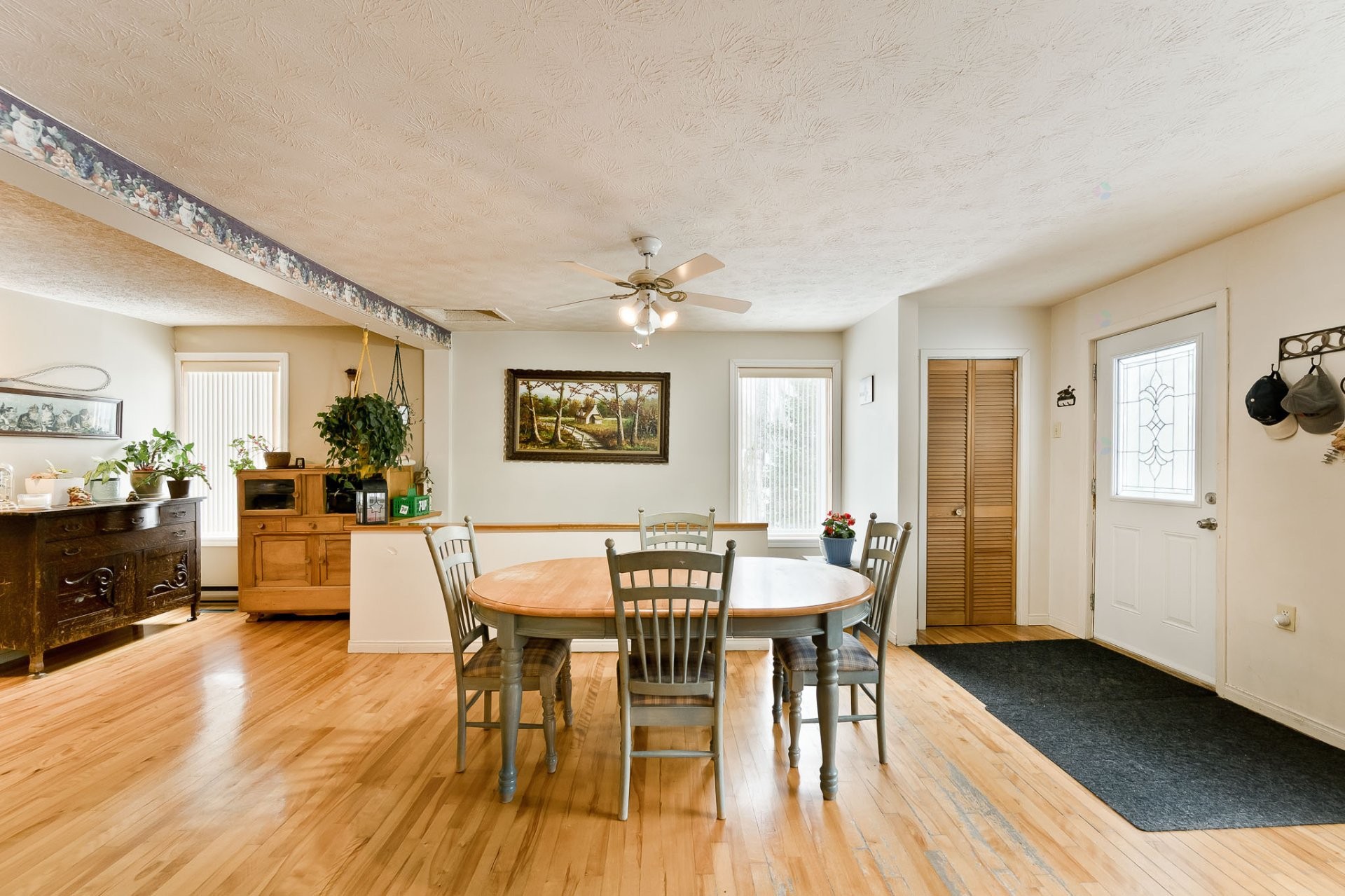 









4345


Ch. Rhéaume

,
Sherbrooke (Brompton/Rock Forest/Saint-Élie/Deauville),




QC
J1R0A2

