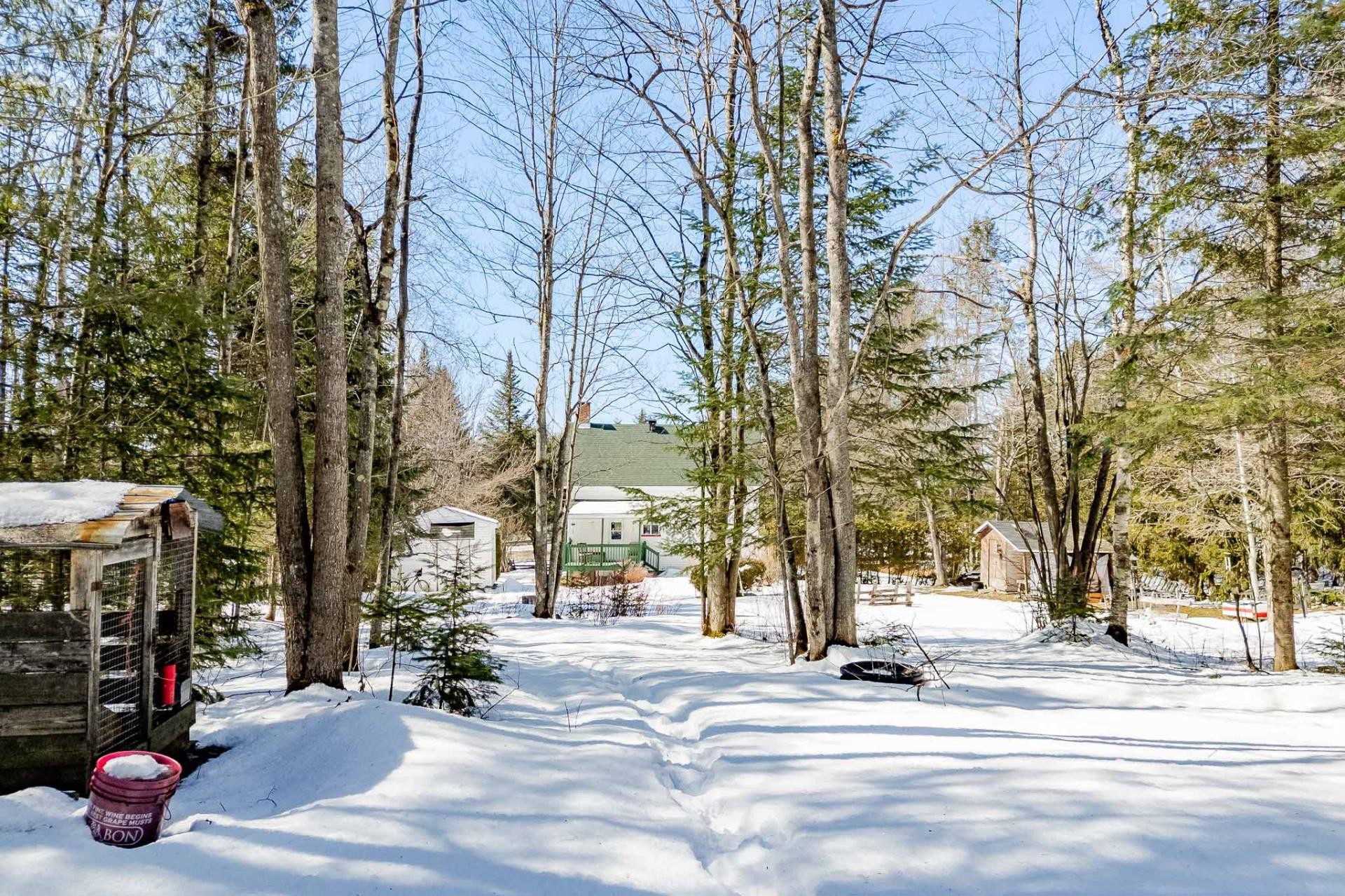 









4345


Ch. Rhéaume

,
Sherbrooke (Brompton/Rock Forest/Saint-Élie/Deauville),




QC
J1R0A2

