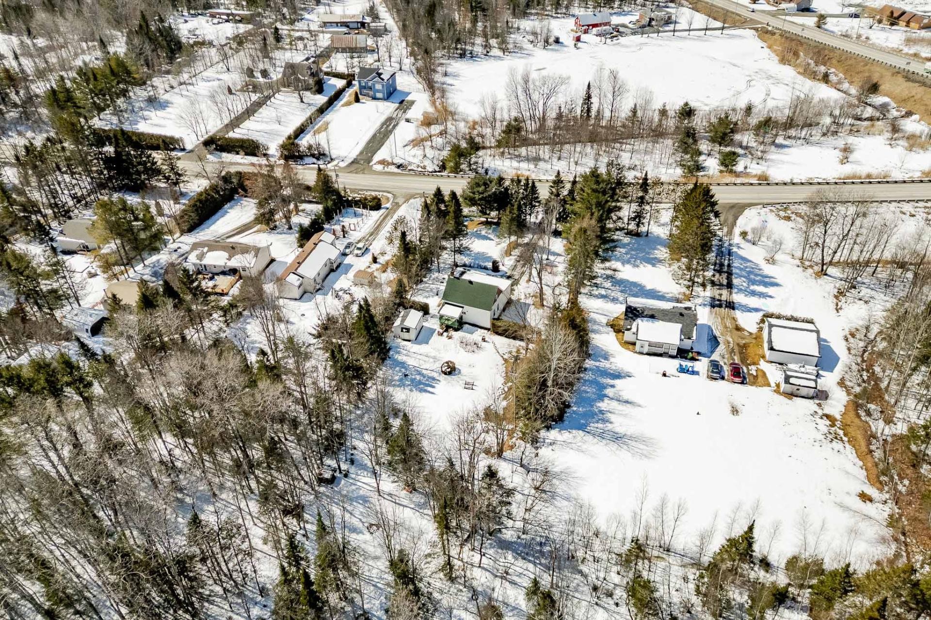 









4345


Ch. Rhéaume

,
Sherbrooke (Brompton/Rock Forest/Saint-Élie/Deauville),




QC
J1R0A2

