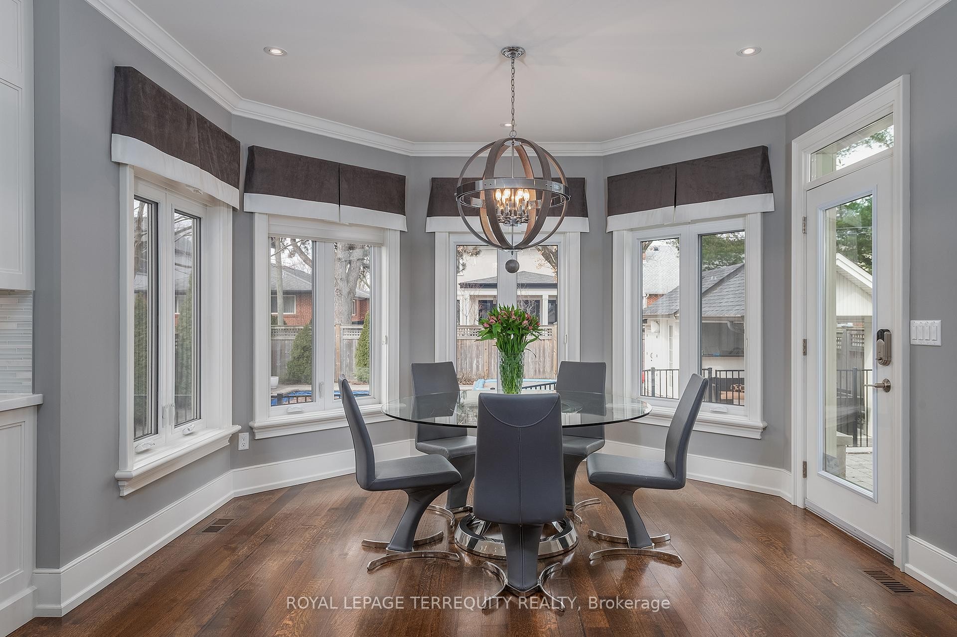 









72


EAGLE

Road,
Toronto,




ON
M8Z 4J2

