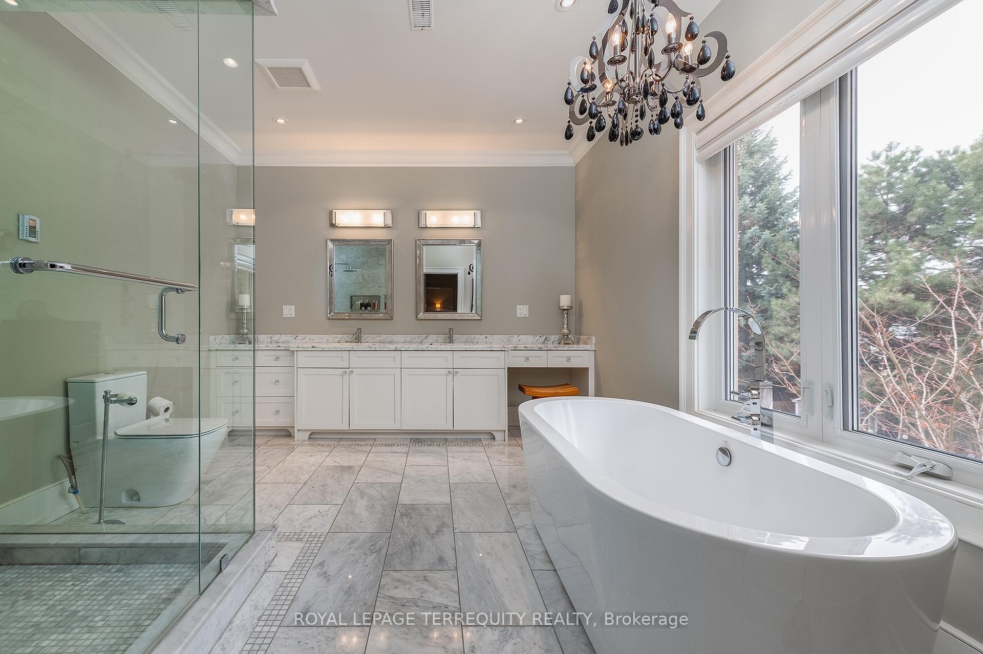 









72


EAGLE

Road,
Toronto,




ON
M8Z 4J2

