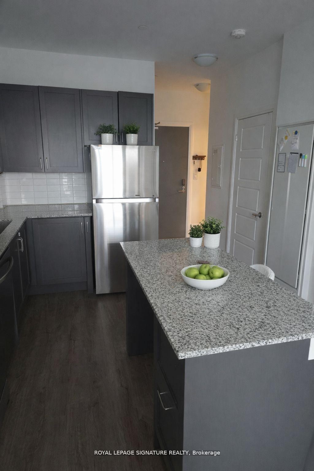









3285


Carding Mill

Trail, 404,
Oakville,




ON
L6M 5P7

