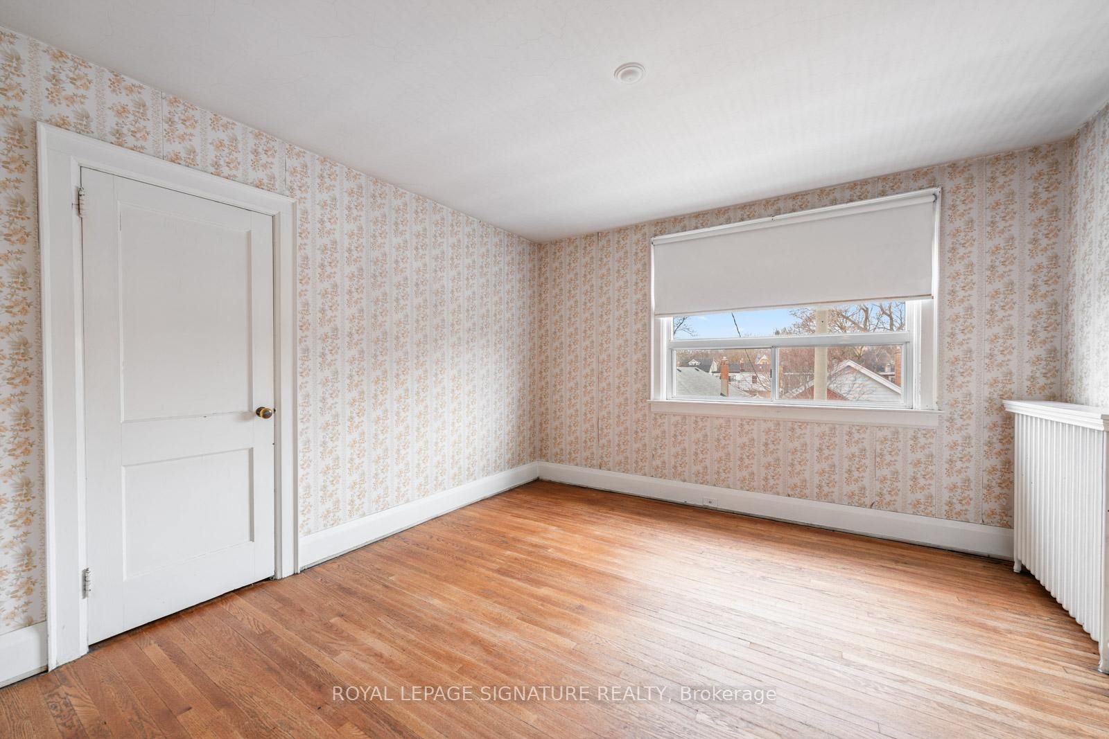 









15


Marlow

Avenue,
Toronto,




ON
M4J 3T8

