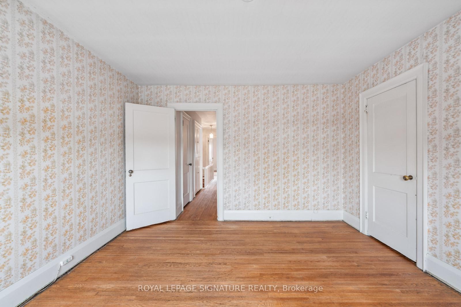 









15


Marlow

Avenue,
Toronto,




ON
M4J 3T8

