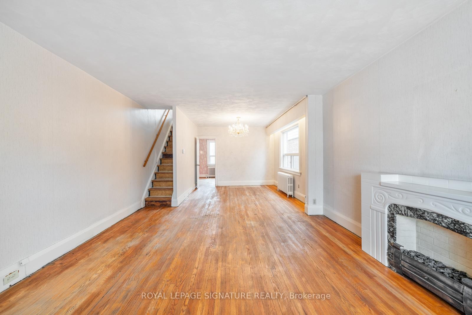 









15


Marlow

Avenue,
Toronto,




ON
M4J 3T8

