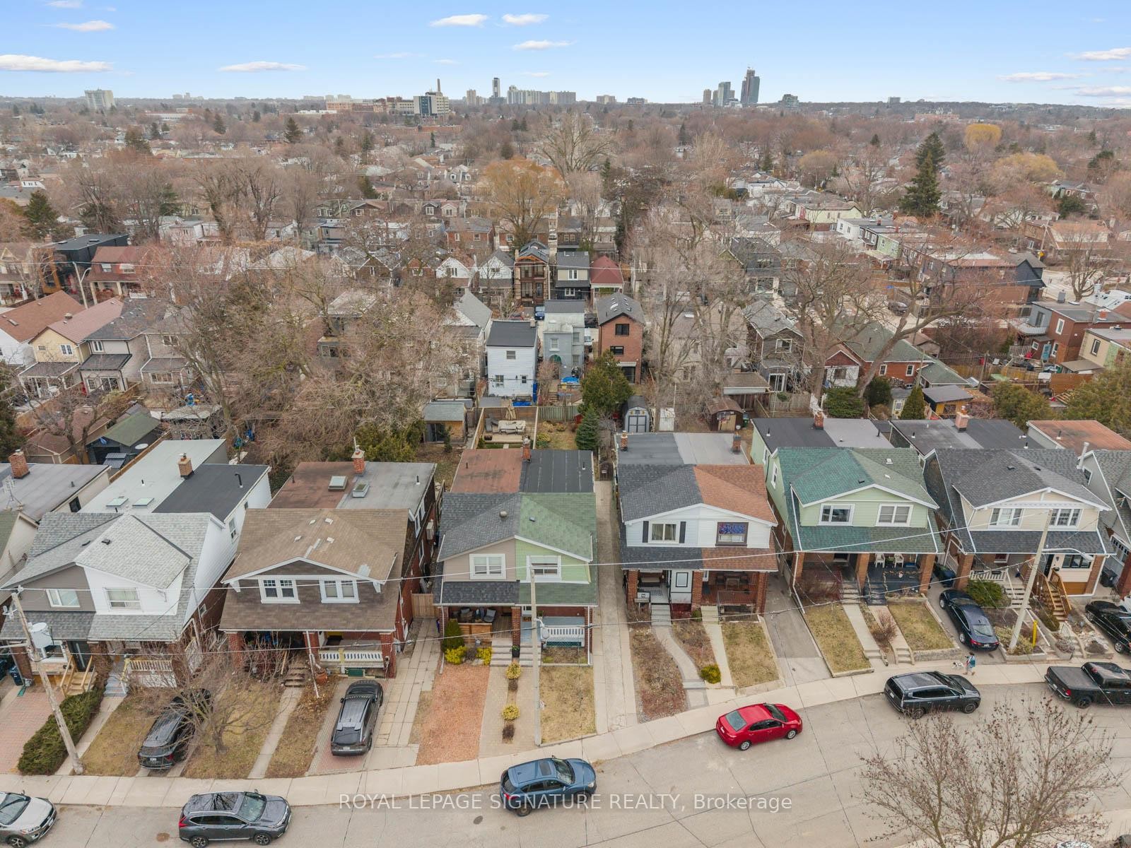 









15


Marlow

Avenue,
Toronto,




ON
M4J 3T8

