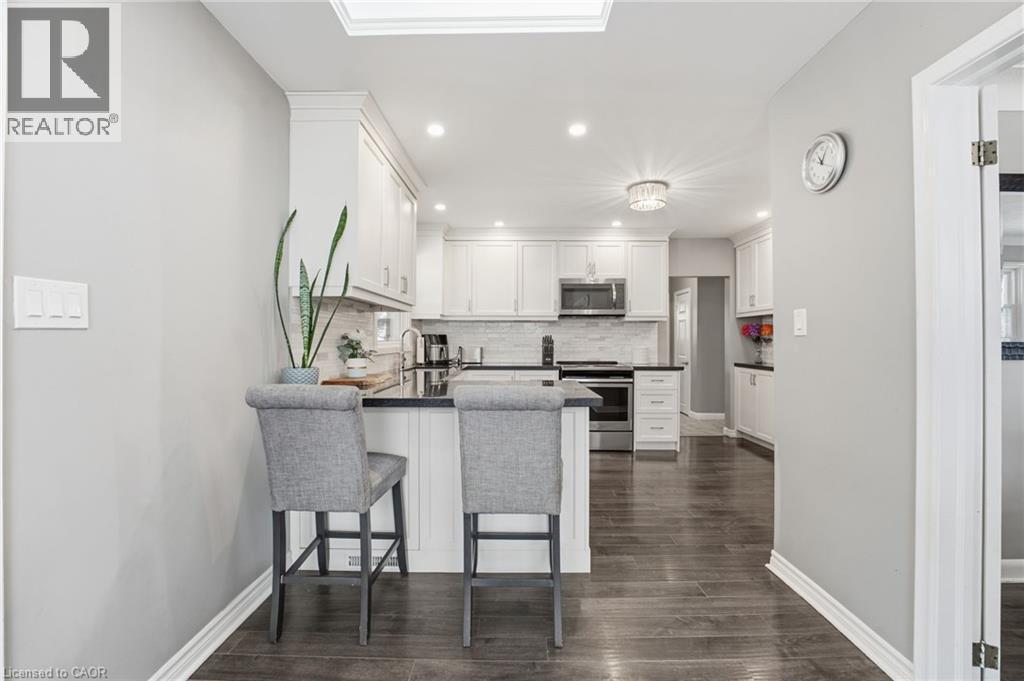 












473 MOHAWK Road W

,
Hamilton,




Ontario
L9C1X3

