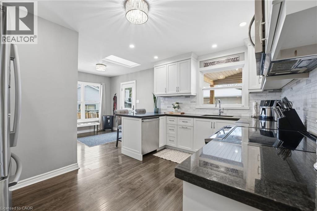 












473 MOHAWK Road W

,
Hamilton,




Ontario
L9C1X3

