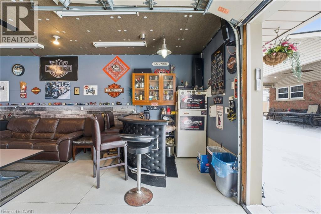 












473 MOHAWK Road W

,
Hamilton,




Ontario
L9C1X3

