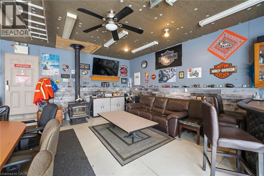 












473 MOHAWK Road W

,
Hamilton,




Ontario
L9C1X3

