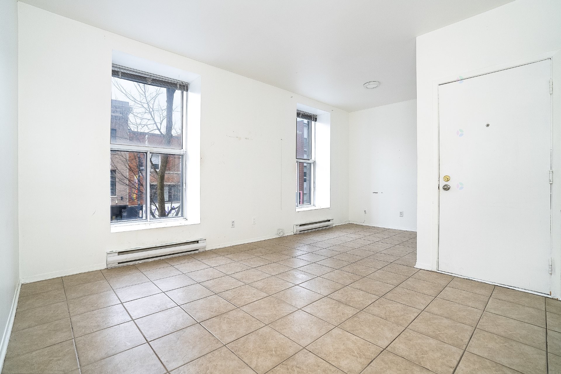 









1319


Rue Ste-Catherine E.

, 1,
Montréal (Ville-Marie),




QC
H2L2H4

