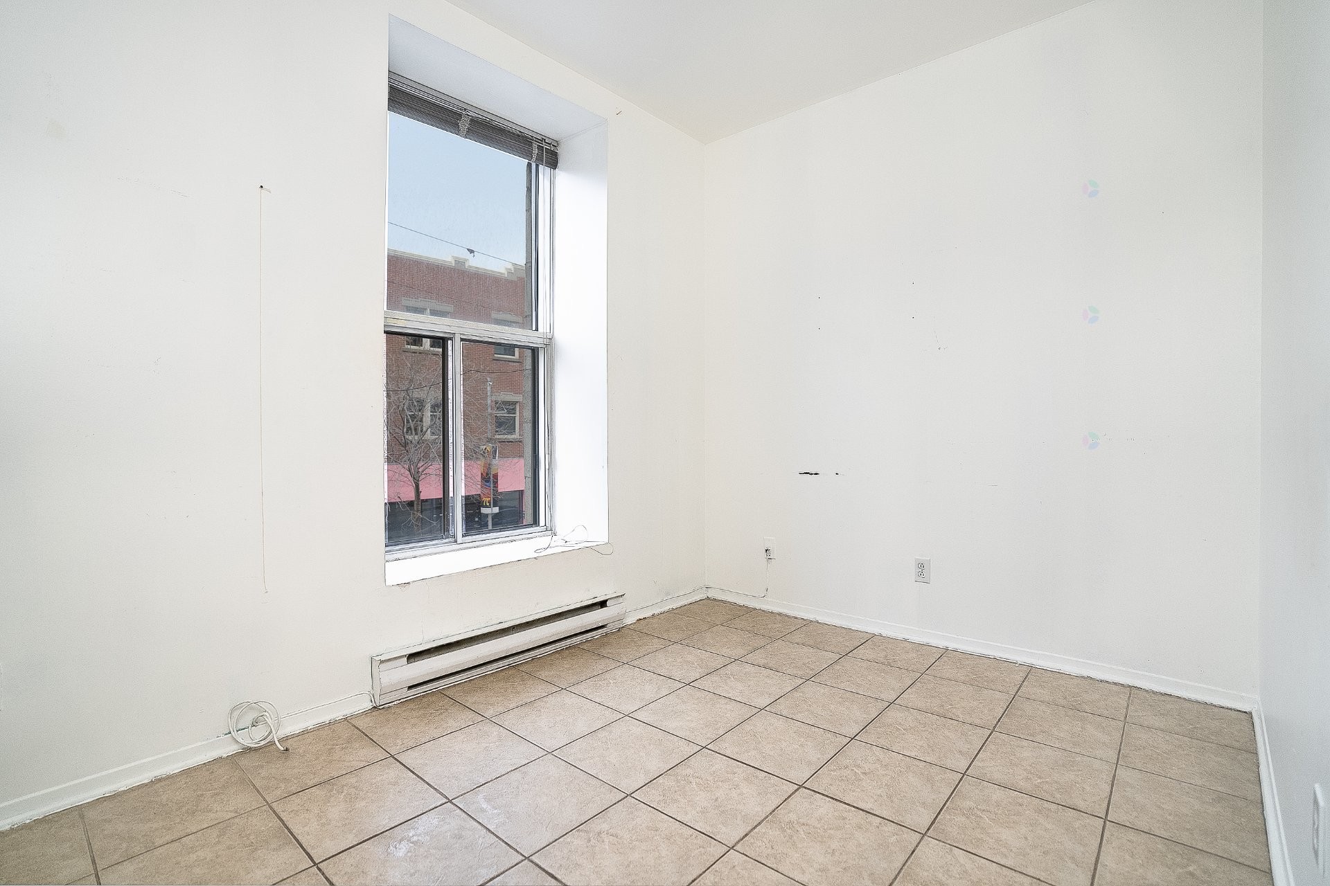 









1319


Rue Ste-Catherine E.

, 1,
Montréal (Ville-Marie),




QC
H2L2H4

