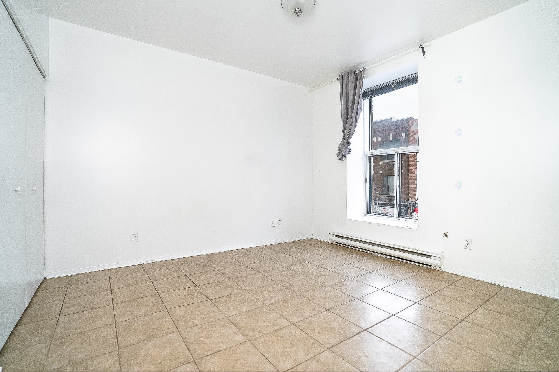 









1319


Rue Ste-Catherine E.

, 1,
Montréal (Ville-Marie),




QC
H2L2H4

