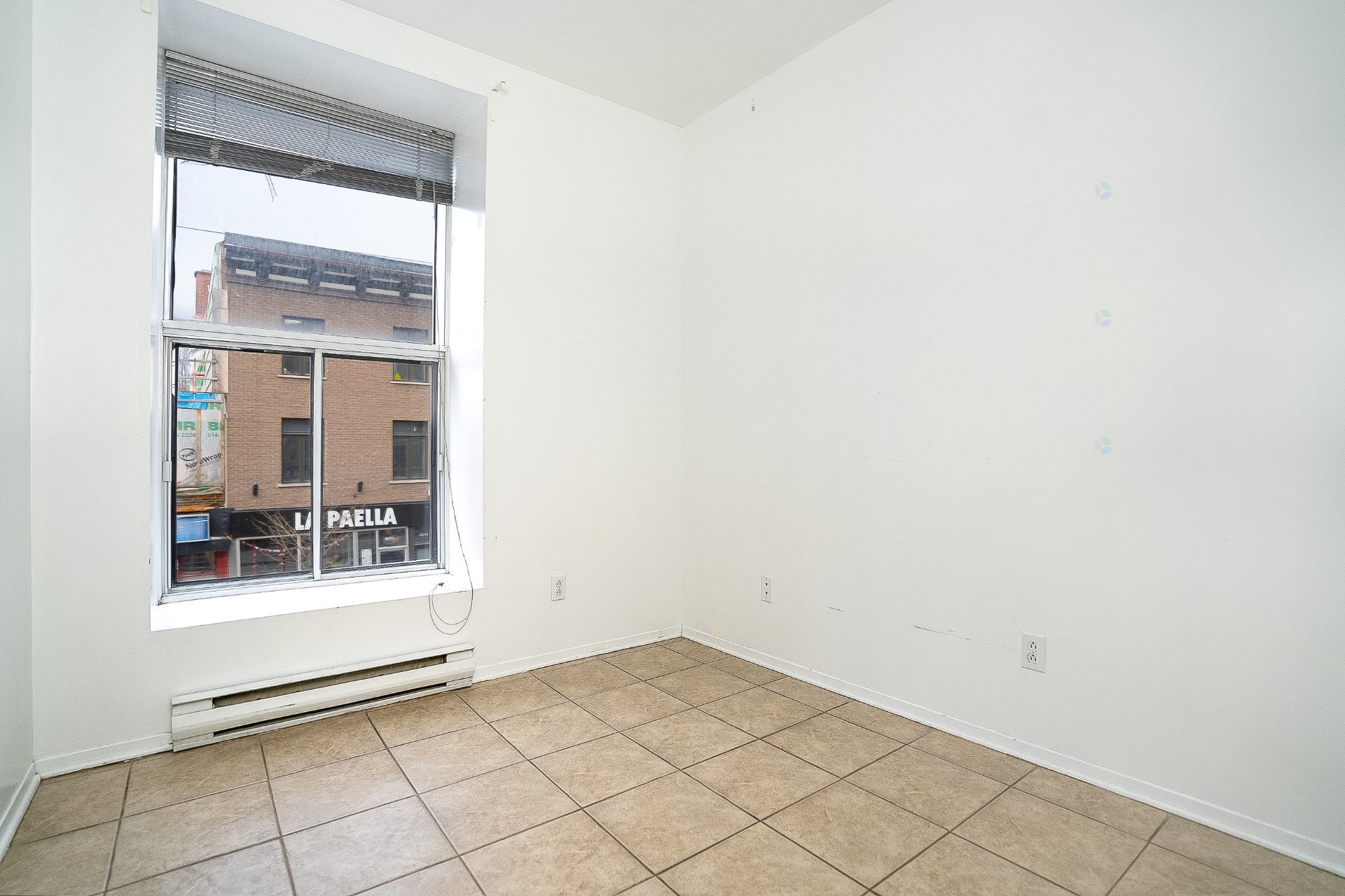 









1319


Rue Ste-Catherine E.

, 1,
Montréal (Ville-Marie),




QC
H2L2H4

