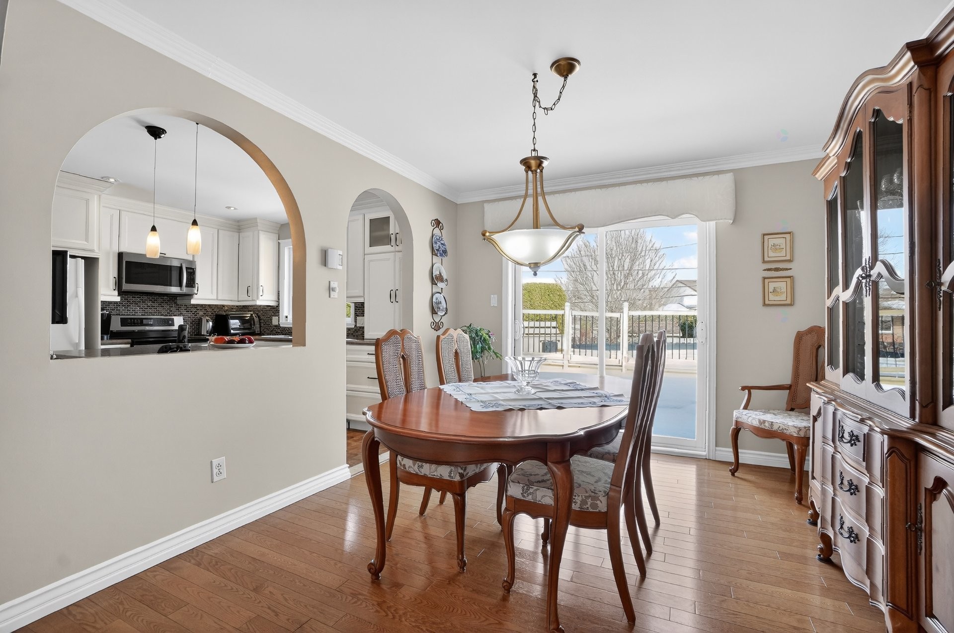 









685


Rue De Tonty

,
Montréal (L'Île-Bizard/Sainte-Geneviève),




QC
H9C2A1

