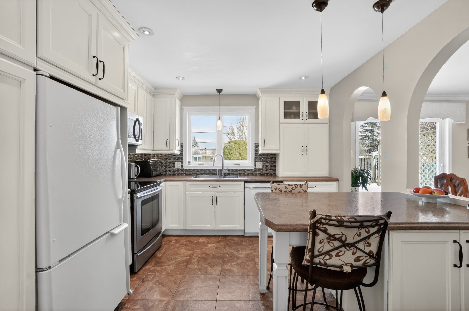 









685


Rue De Tonty

,
Montréal (L'Île-Bizard/Sainte-Geneviève),




QC
H9C2A1

