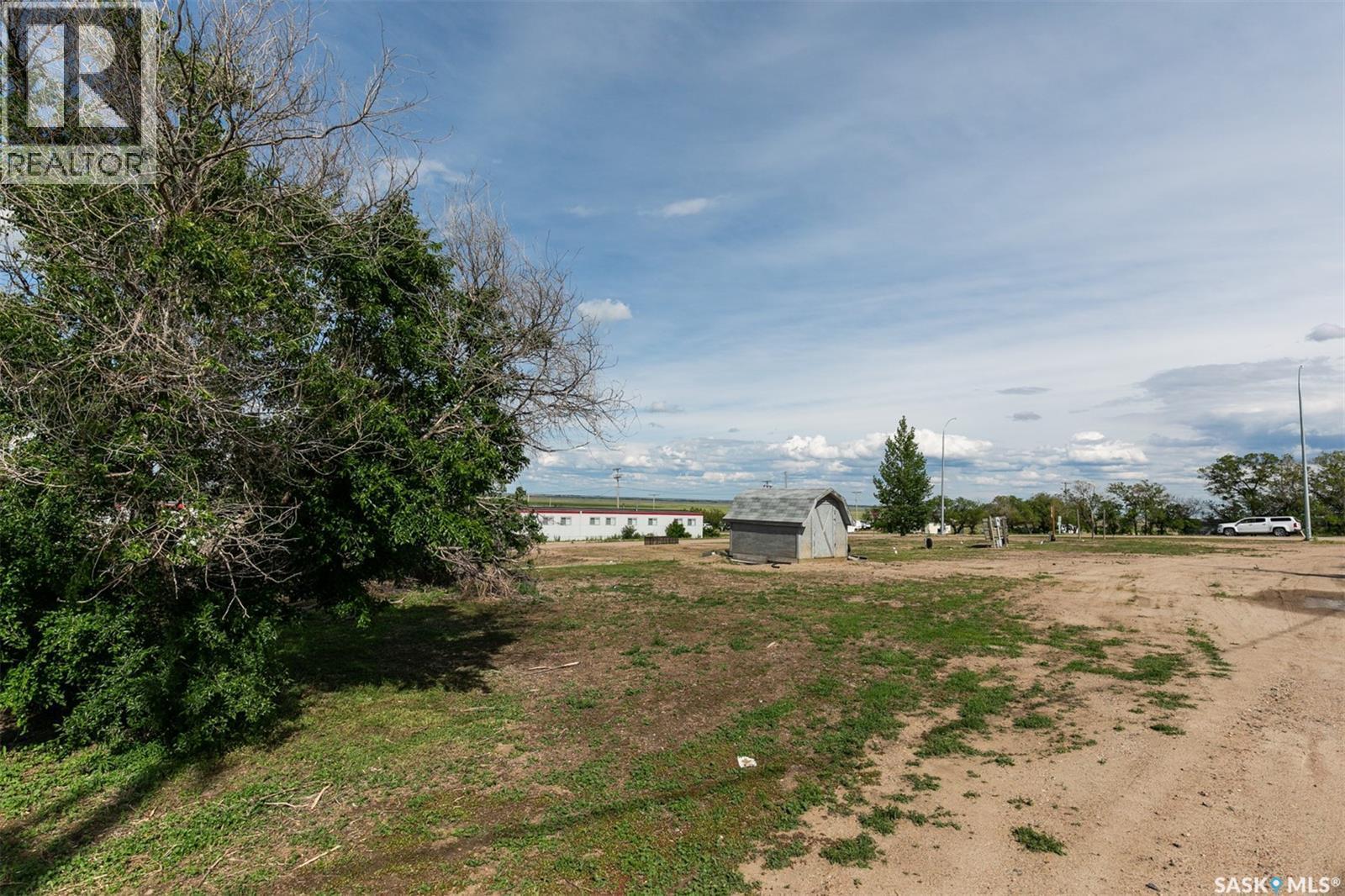 












33 & 43 Atlantic AVENUE

,
Kerrobert,







Saskatchewan
S0L1R0

