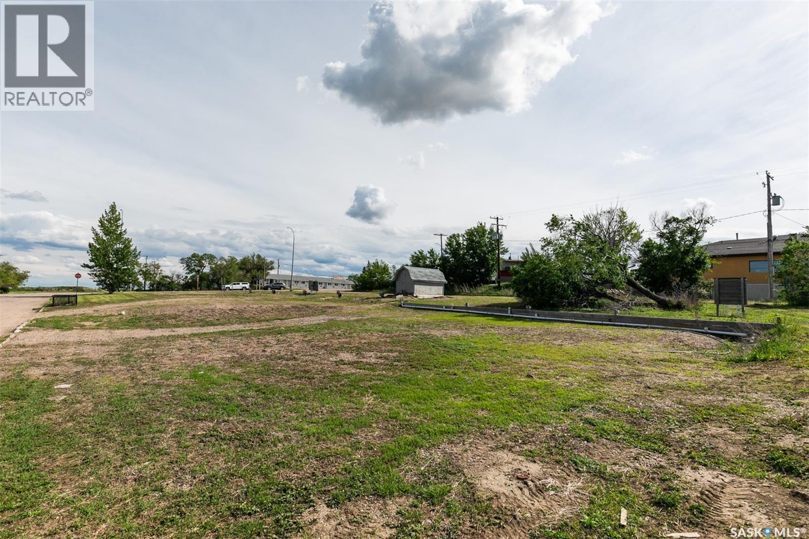 












33 & 43 Atlantic AVENUE

,
Kerrobert,







Saskatchewan
S0L1R0


