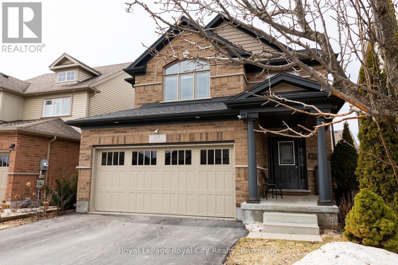 












65 ABERDEEN STREET

,
Centre Wellington (Fergus),




Ontario
N1M0C1

