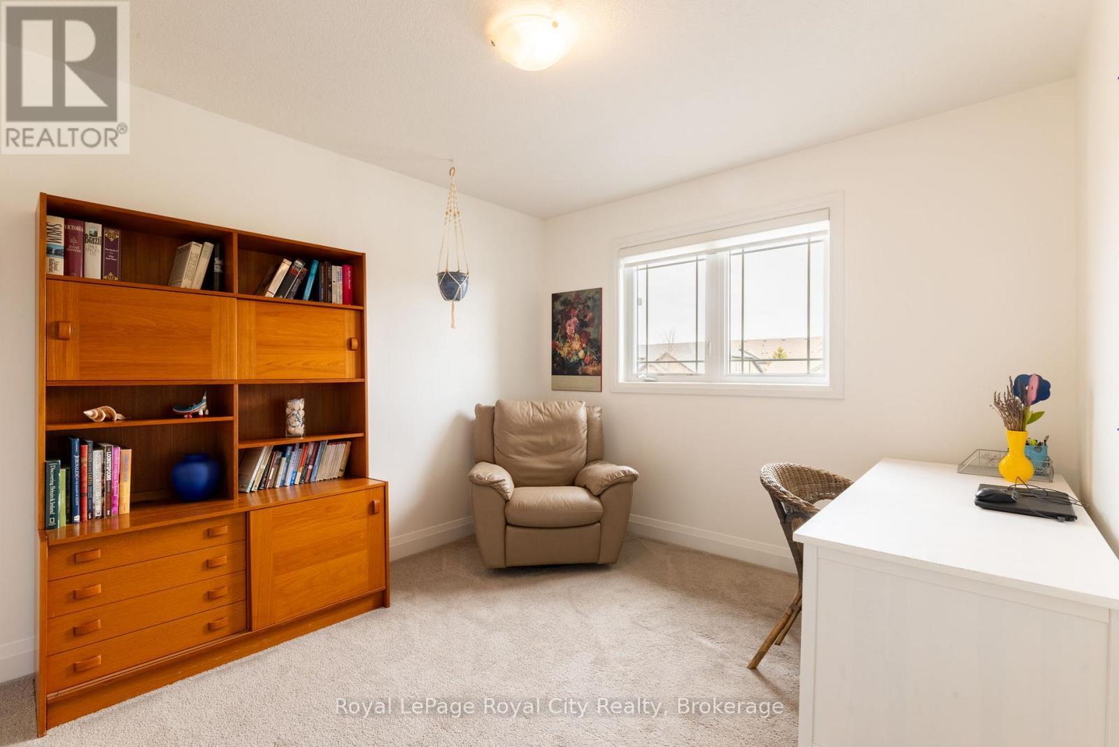 












65 ABERDEEN STREET

,
Centre Wellington (Fergus),




Ontario
N1M0C1

