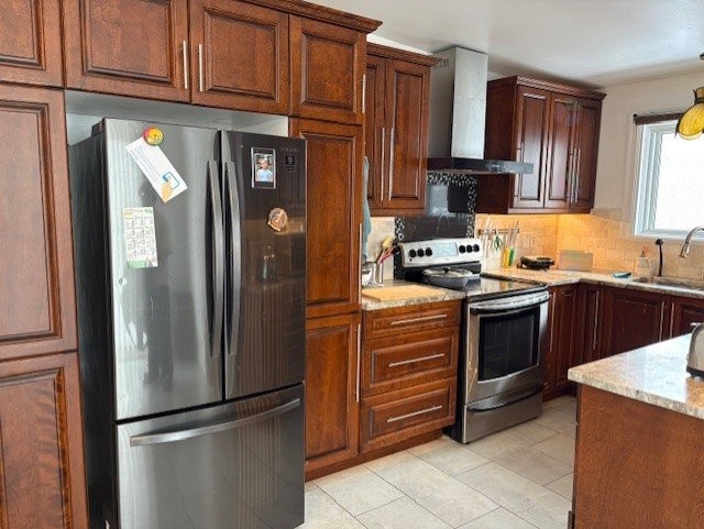 









7470


Rue Marisa

,
Brossard,




QC
J4Y1J5

