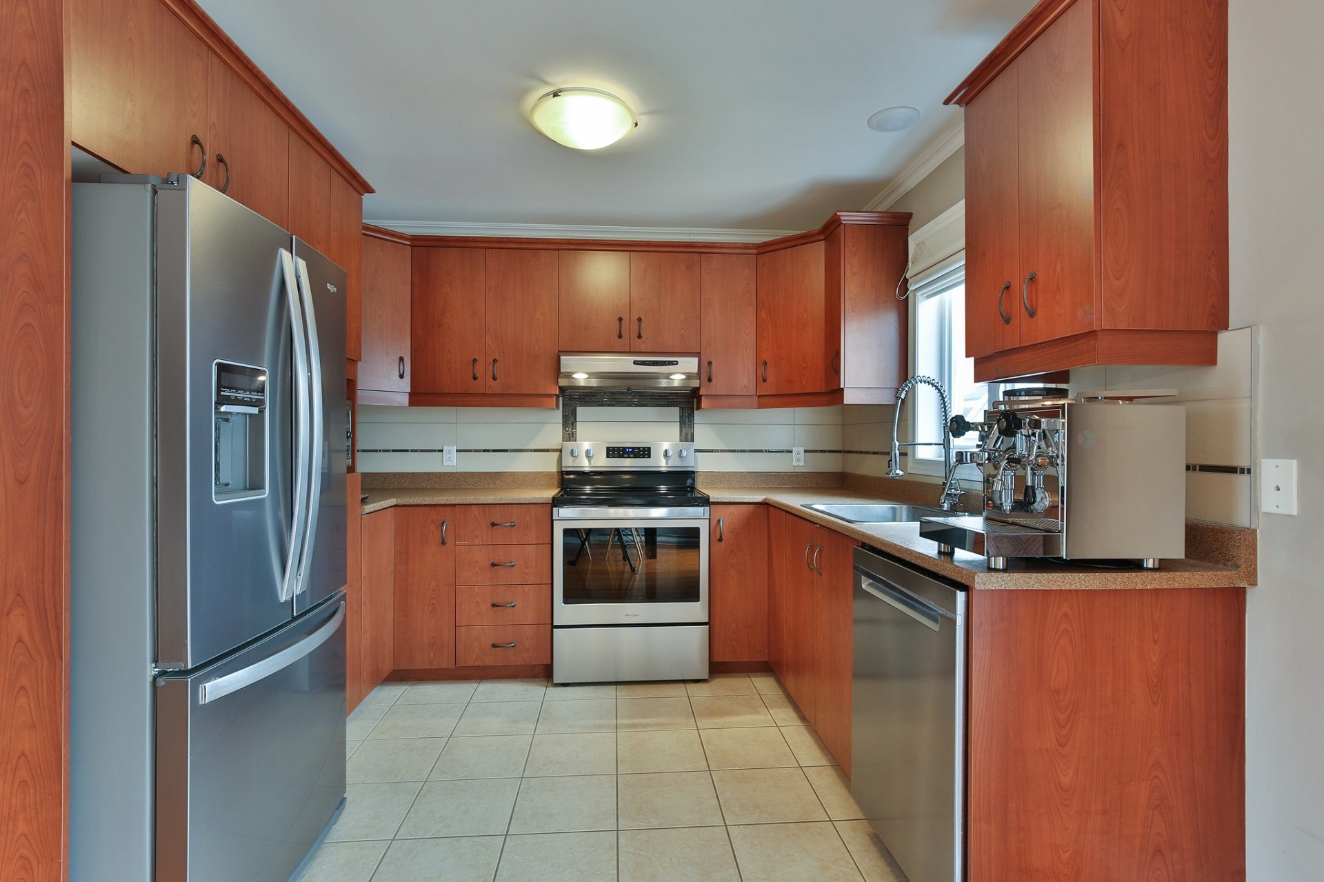 









291


Rue Vivaldi

,
Saint-Jean-sur-Richelieu,




QC
J3B0A4

