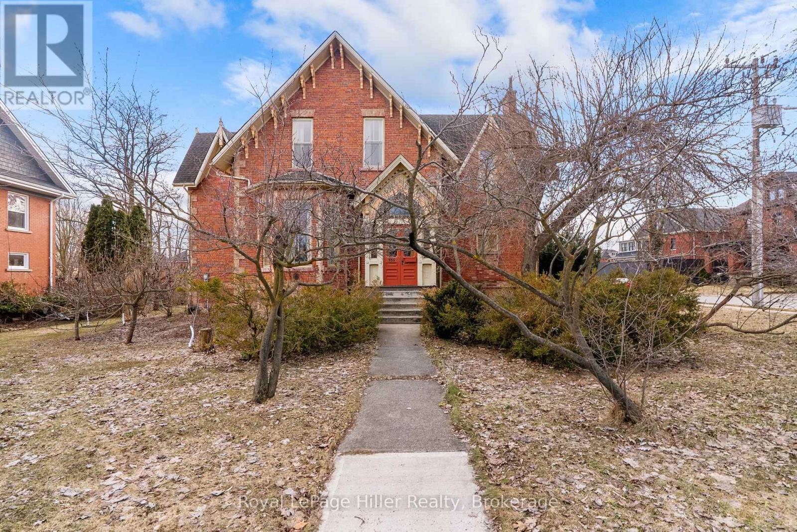 












131 HURON STREET

,
Stratford,




Ontario
N5A5S7

