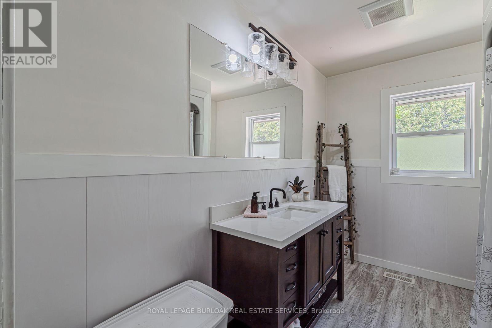 












2364 WINDHAM WEST QUARTERLINE ROAD W

,
Norfolk,




Ontario
N3Y4J9

