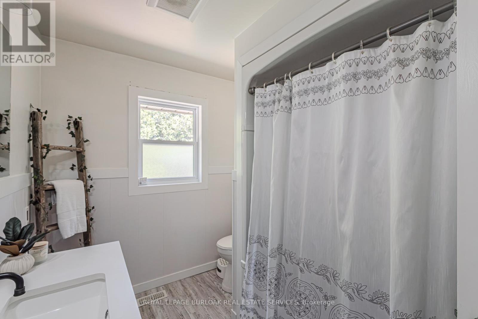 












2364 WINDHAM WEST QUARTERLINE ROAD W

,
Norfolk,




Ontario
N3Y4J9

