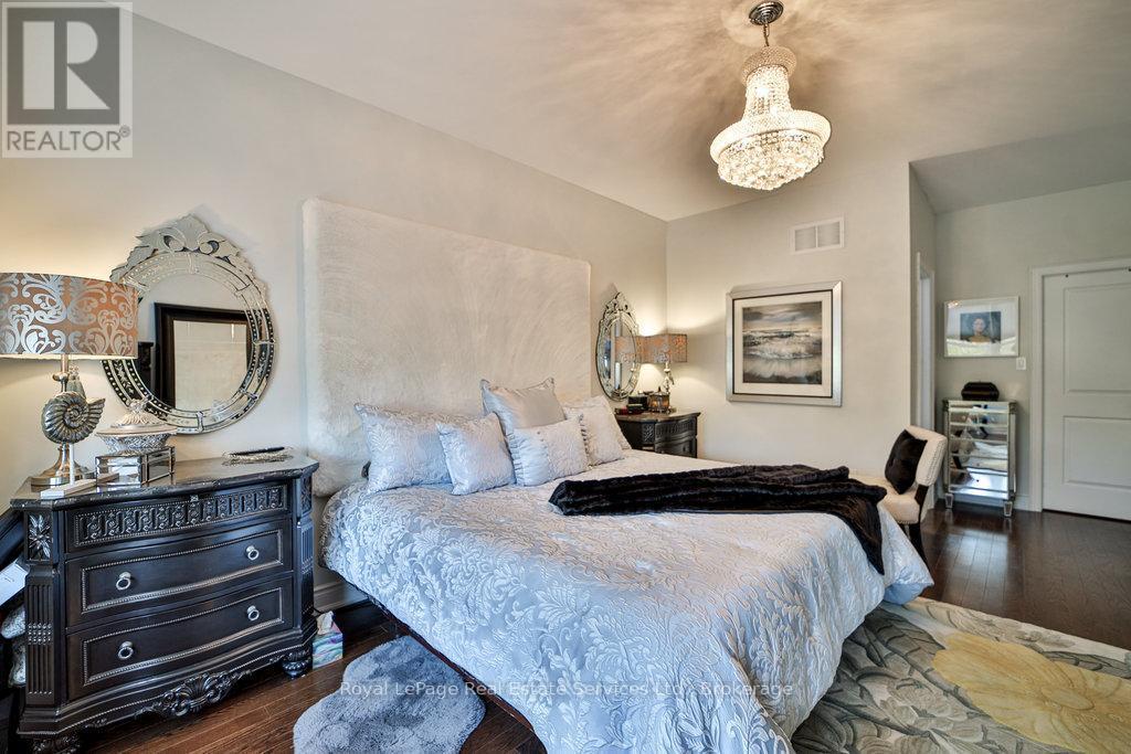 












13 SANDY COAST CRESCENT

,
Wasaga Beach,




Ontario
L9Z0G1

