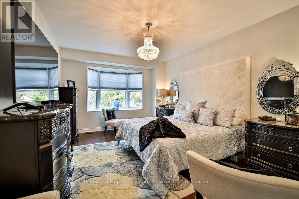 












13 SANDY COAST CRESCENT

,
Wasaga Beach,




Ontario
L9Z0G1

