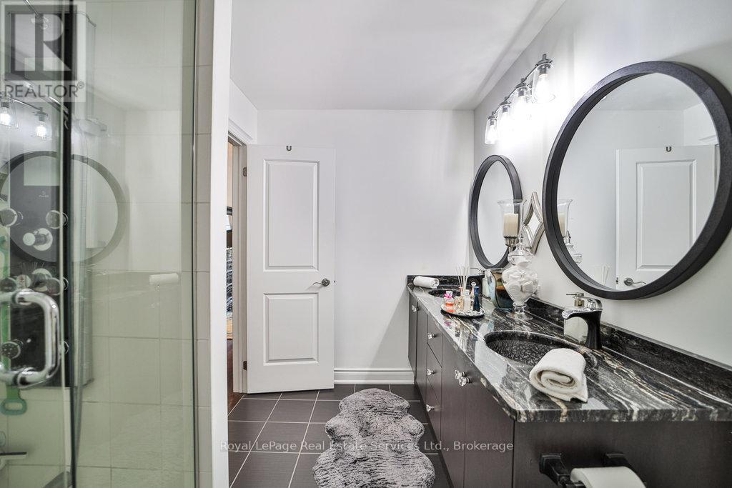 












13 SANDY COAST CRESCENT

,
Wasaga Beach,




Ontario
L9Z0G1

