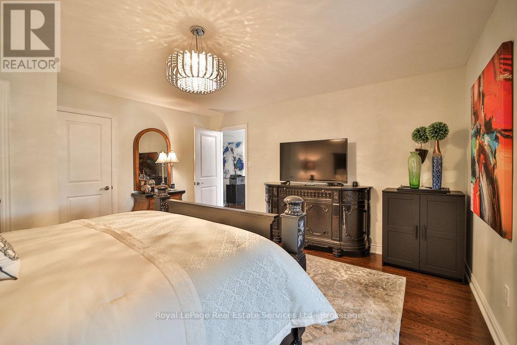 












13 SANDY COAST CRESCENT

,
Wasaga Beach,




Ontario
L9Z0G1

