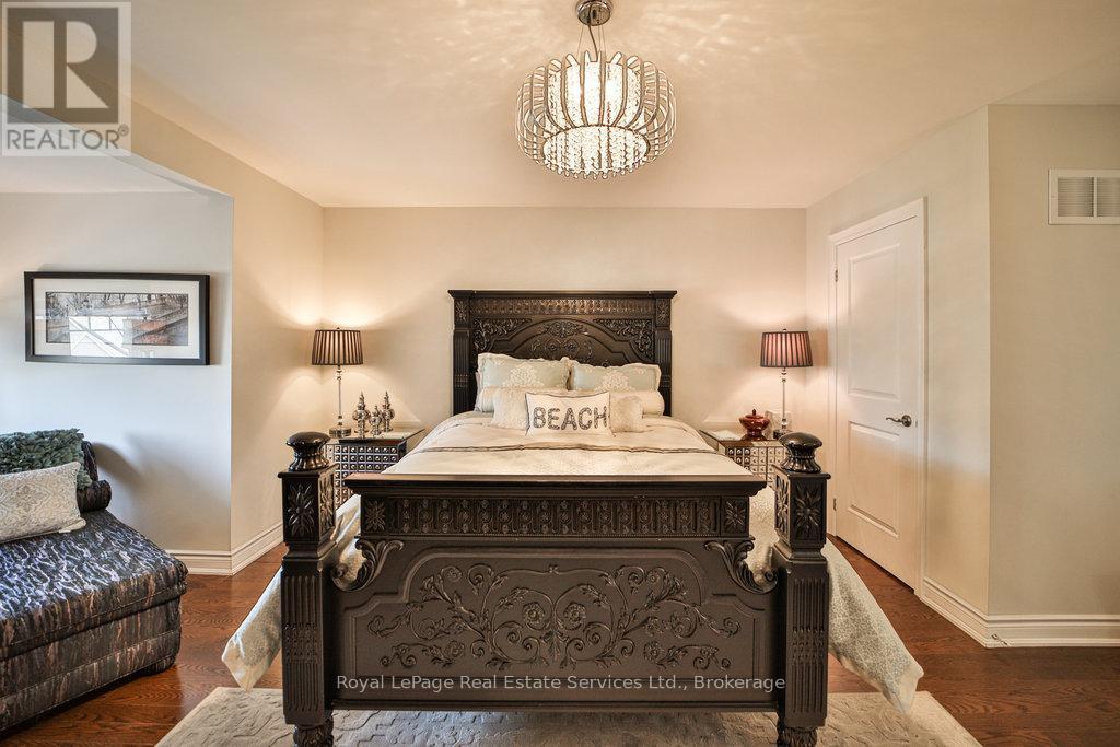 












13 SANDY COAST CRESCENT

,
Wasaga Beach,




Ontario
L9Z0G1

