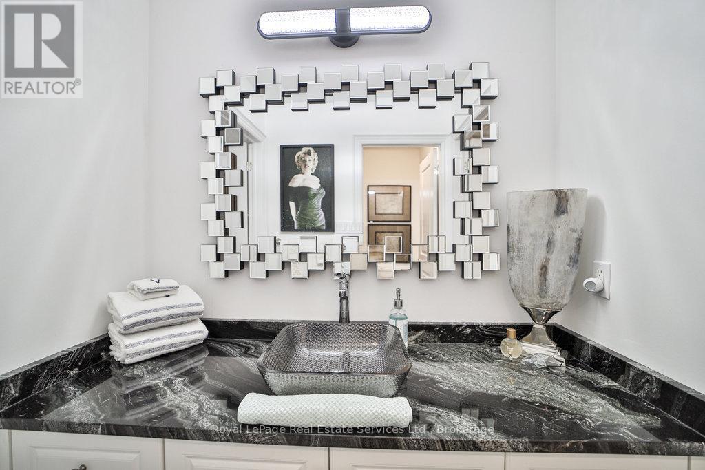 












13 SANDY COAST CRESCENT

,
Wasaga Beach,




Ontario
L9Z0G1

