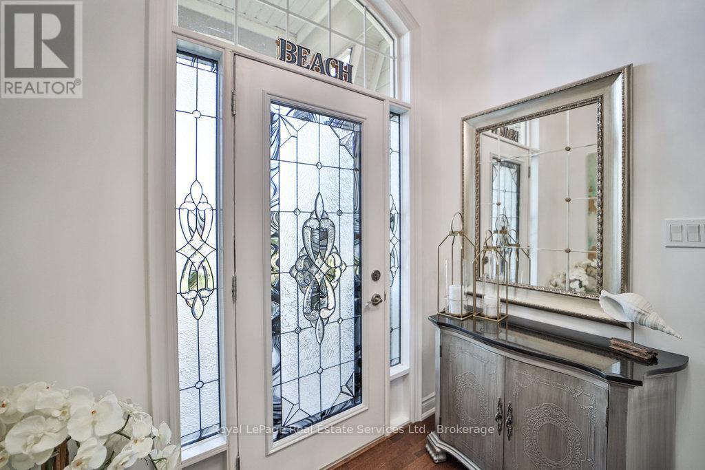 












13 SANDY COAST CRESCENT

,
Wasaga Beach,




Ontario
L9Z0G1

