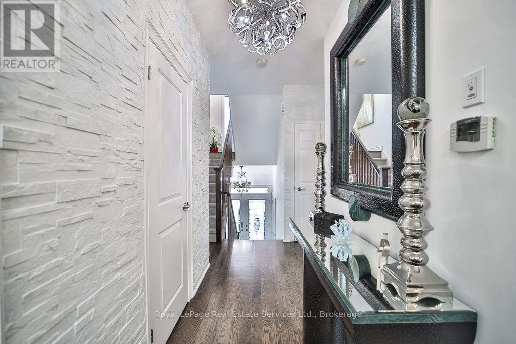 












13 SANDY COAST CRESCENT

,
Wasaga Beach,




Ontario
L9Z0G1

