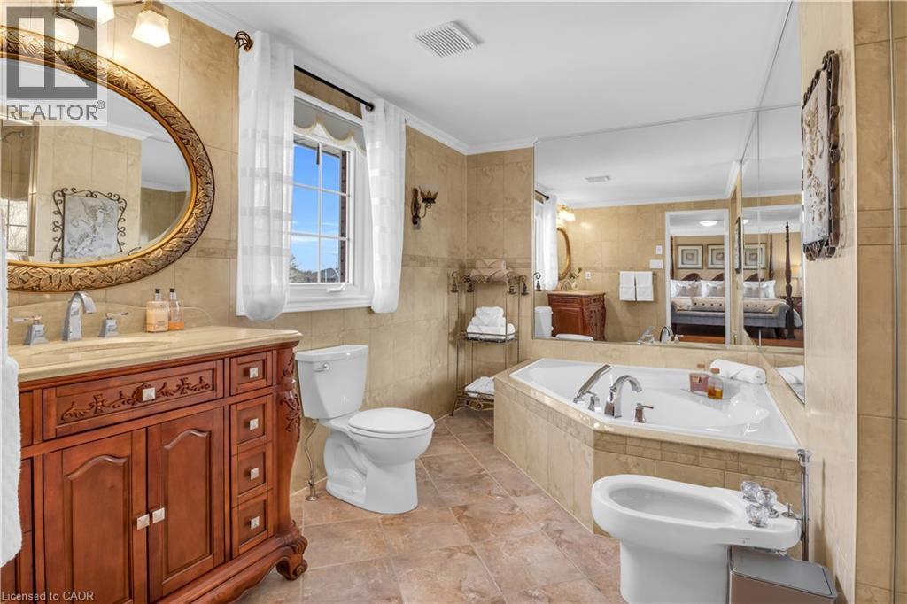 












228 MICHENER Crescent

,
Kitchener,




Ontario
N2A3V7

