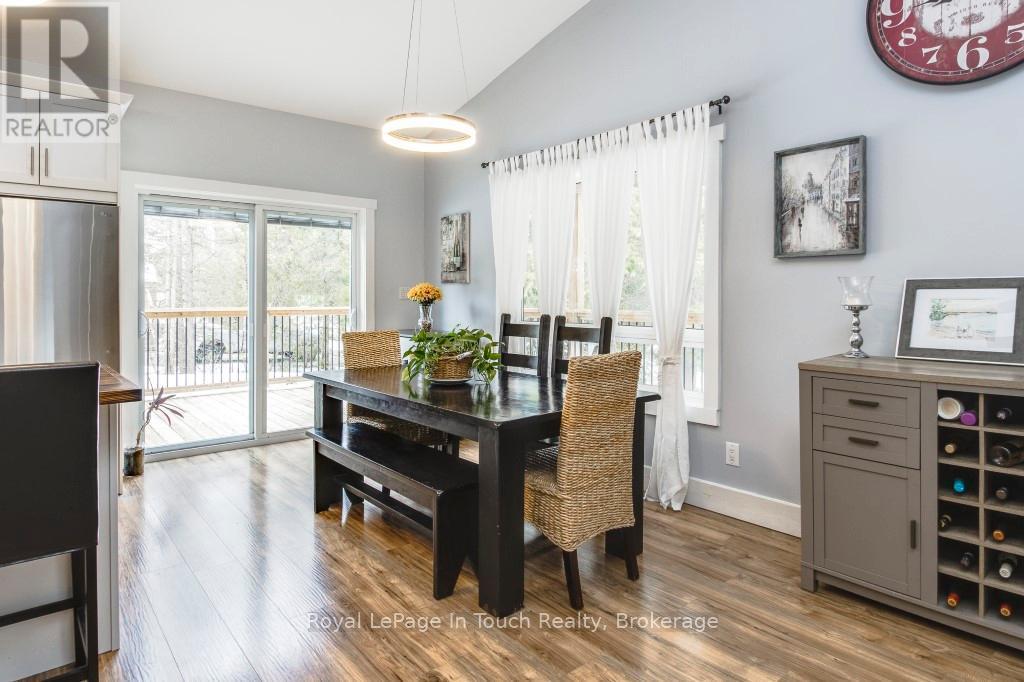 












31 EARLDOM BOULEVARD

,
Tay (Port McNicoll),




Ontario
L0K1R0

