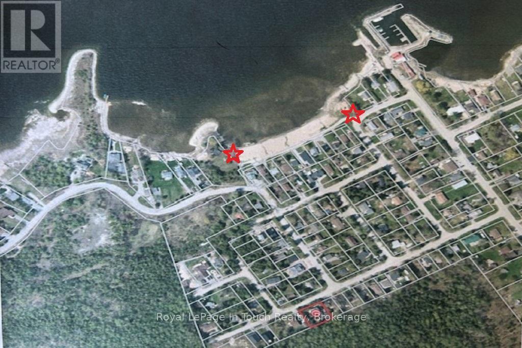 












31 EARLDOM BOULEVARD

,
Tay (Port McNicoll),




Ontario
L0K1R0

