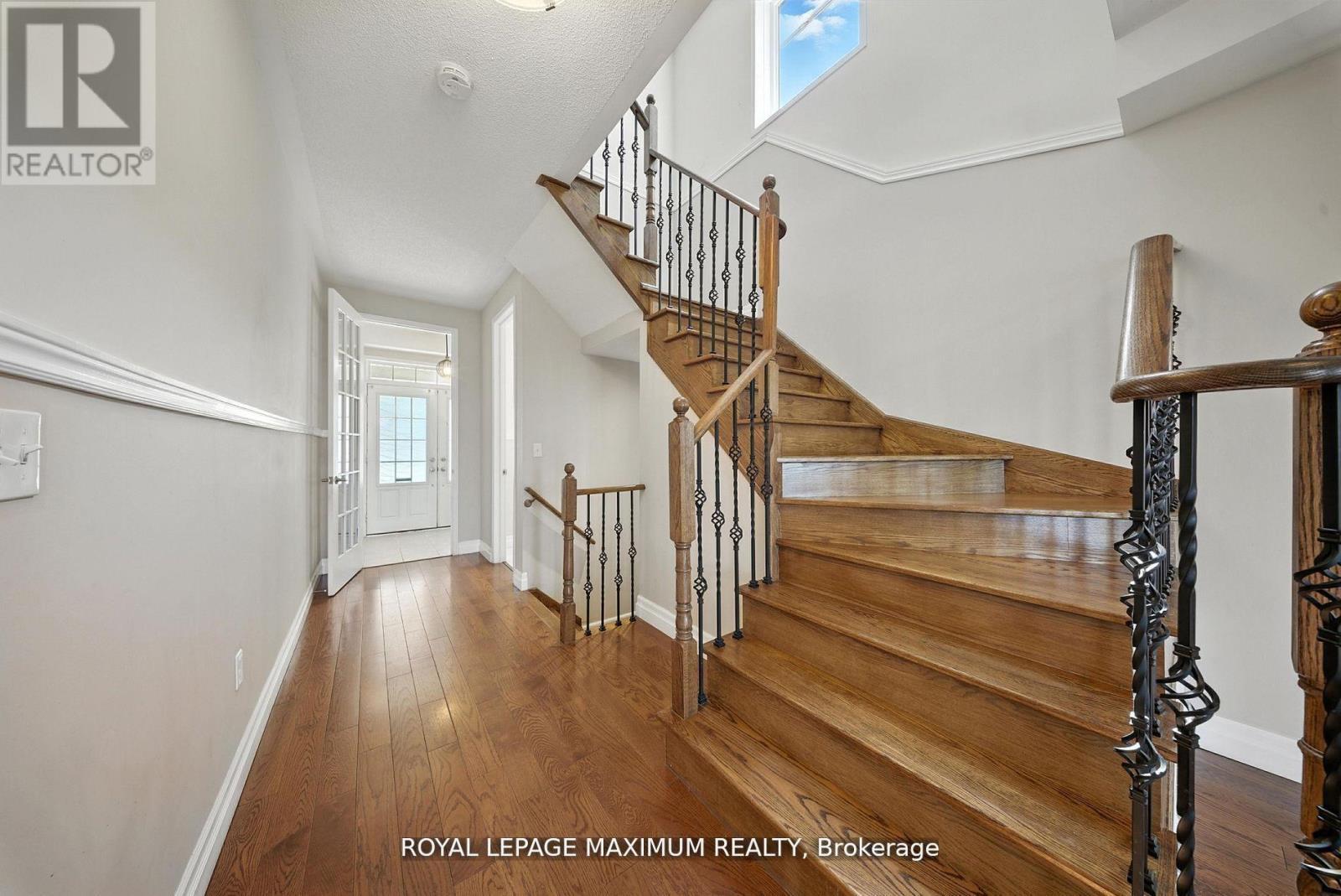 












80 CAUTHERS CRESCENT

,
New Tecumseth,




Ontario
L9R0L2

