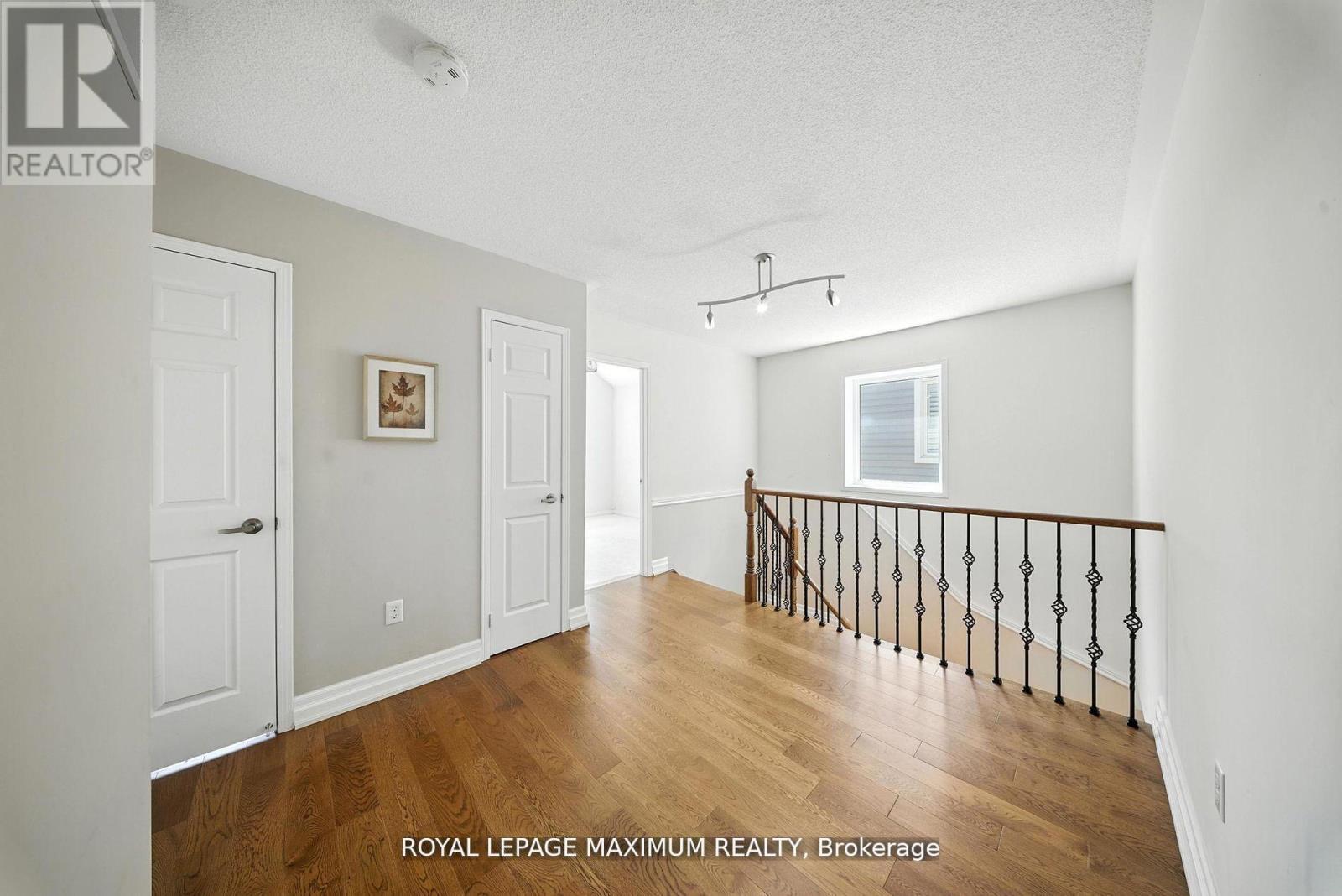












80 CAUTHERS CRESCENT

,
New Tecumseth,




Ontario
L9R0L2

