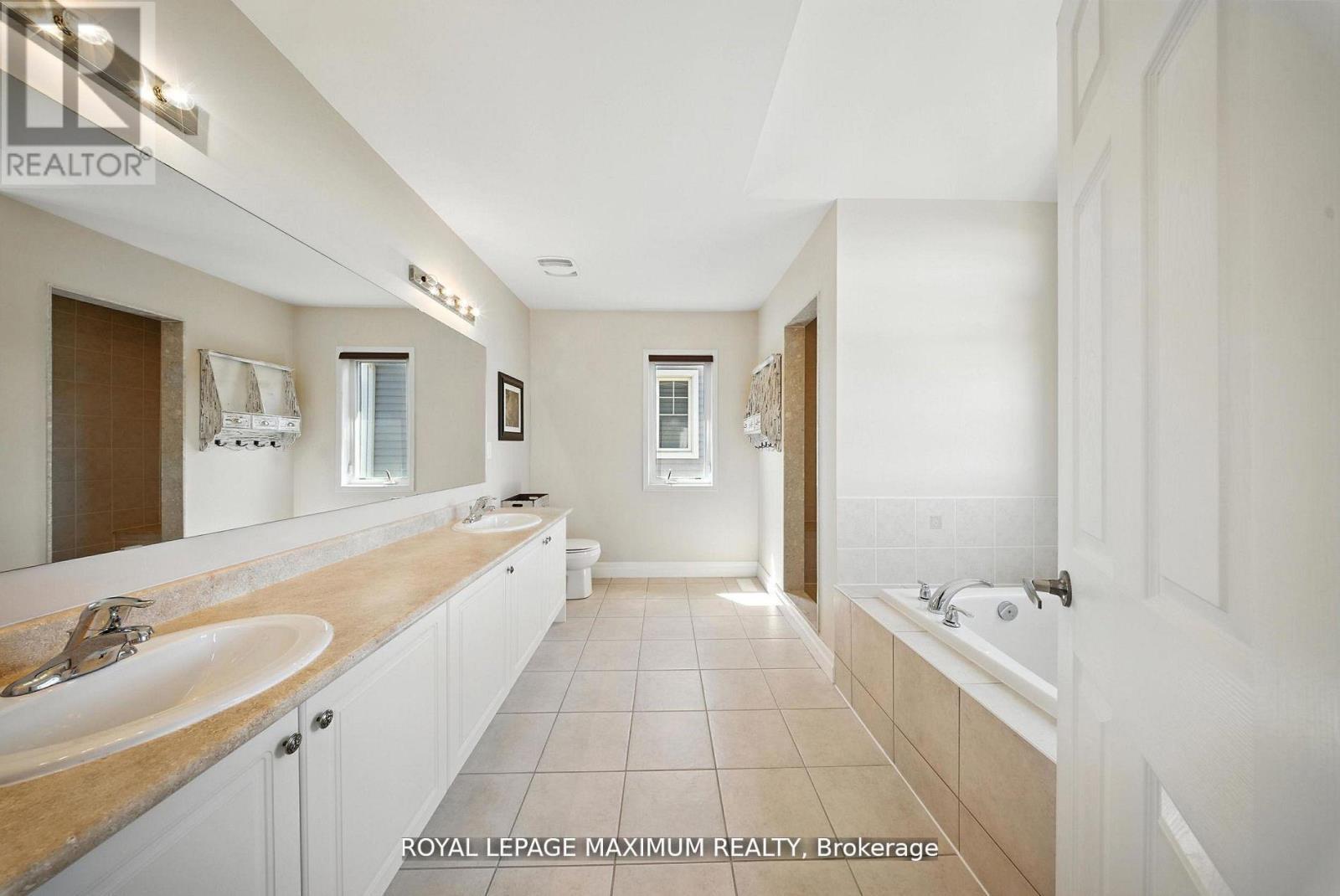 












80 CAUTHERS CRESCENT

,
New Tecumseth,




Ontario
L9R0L2

