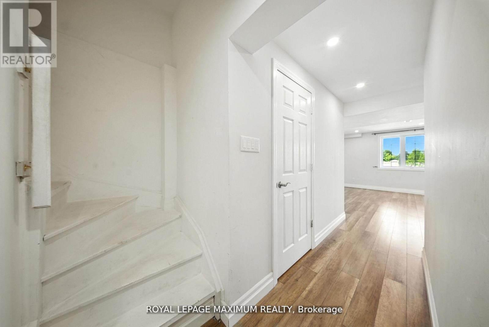 












80 CAUTHERS CRESCENT

,
New Tecumseth,




Ontario
L9R0L2

