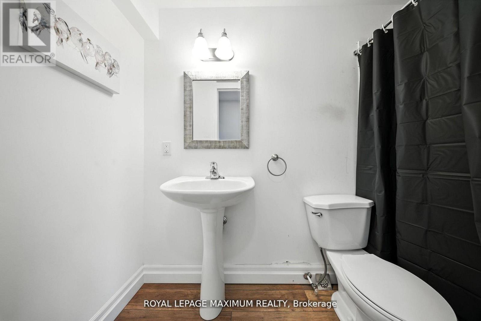 












80 CAUTHERS CRESCENT

,
New Tecumseth,




Ontario
L9R0L2

