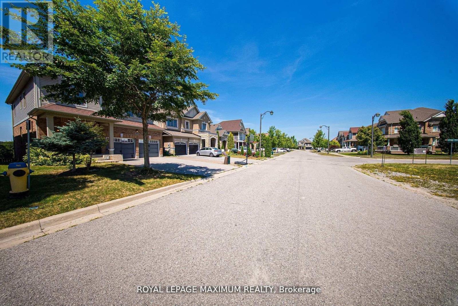 












80 CAUTHERS CRESCENT

,
New Tecumseth,




Ontario
L9R0L2

