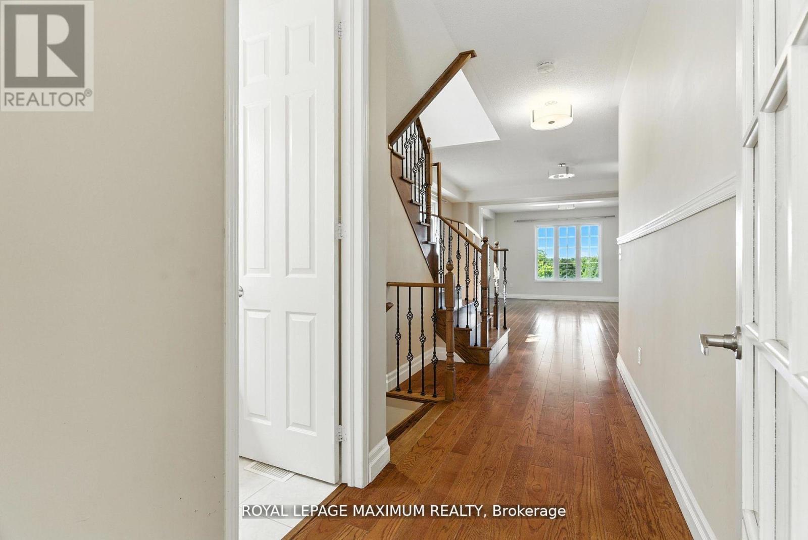 












80 CAUTHERS CRESCENT

,
New Tecumseth,




Ontario
L9R0L2

