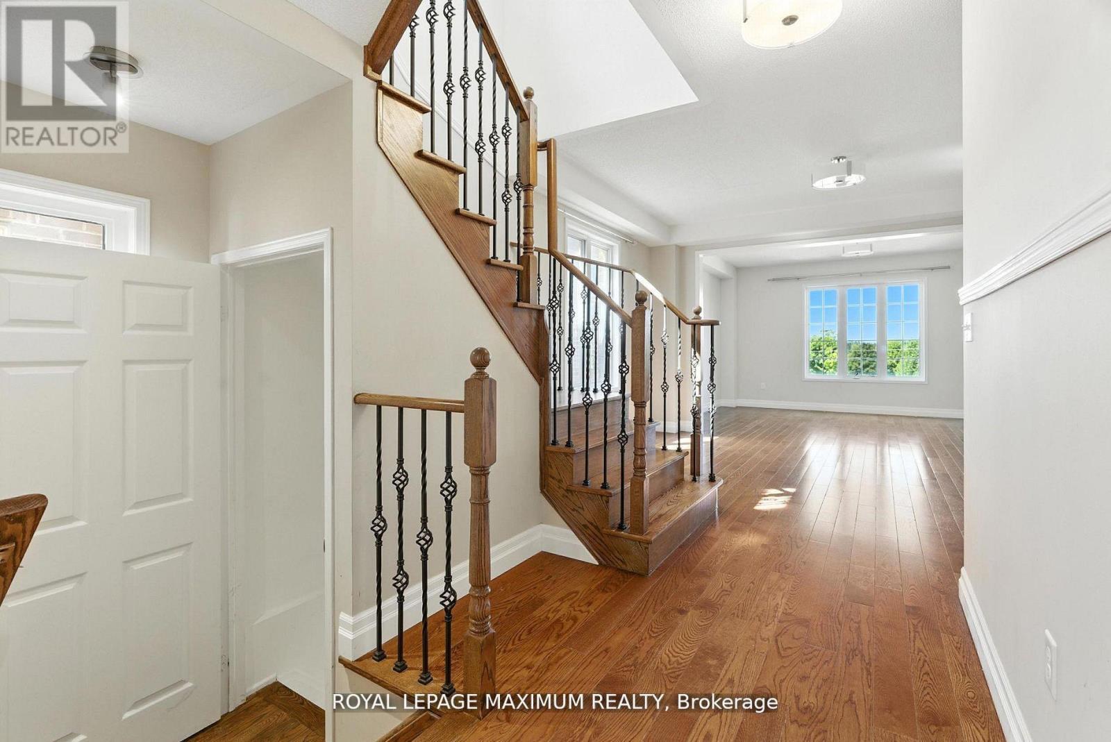 












80 CAUTHERS CRESCENT

,
New Tecumseth,




Ontario
L9R0L2

