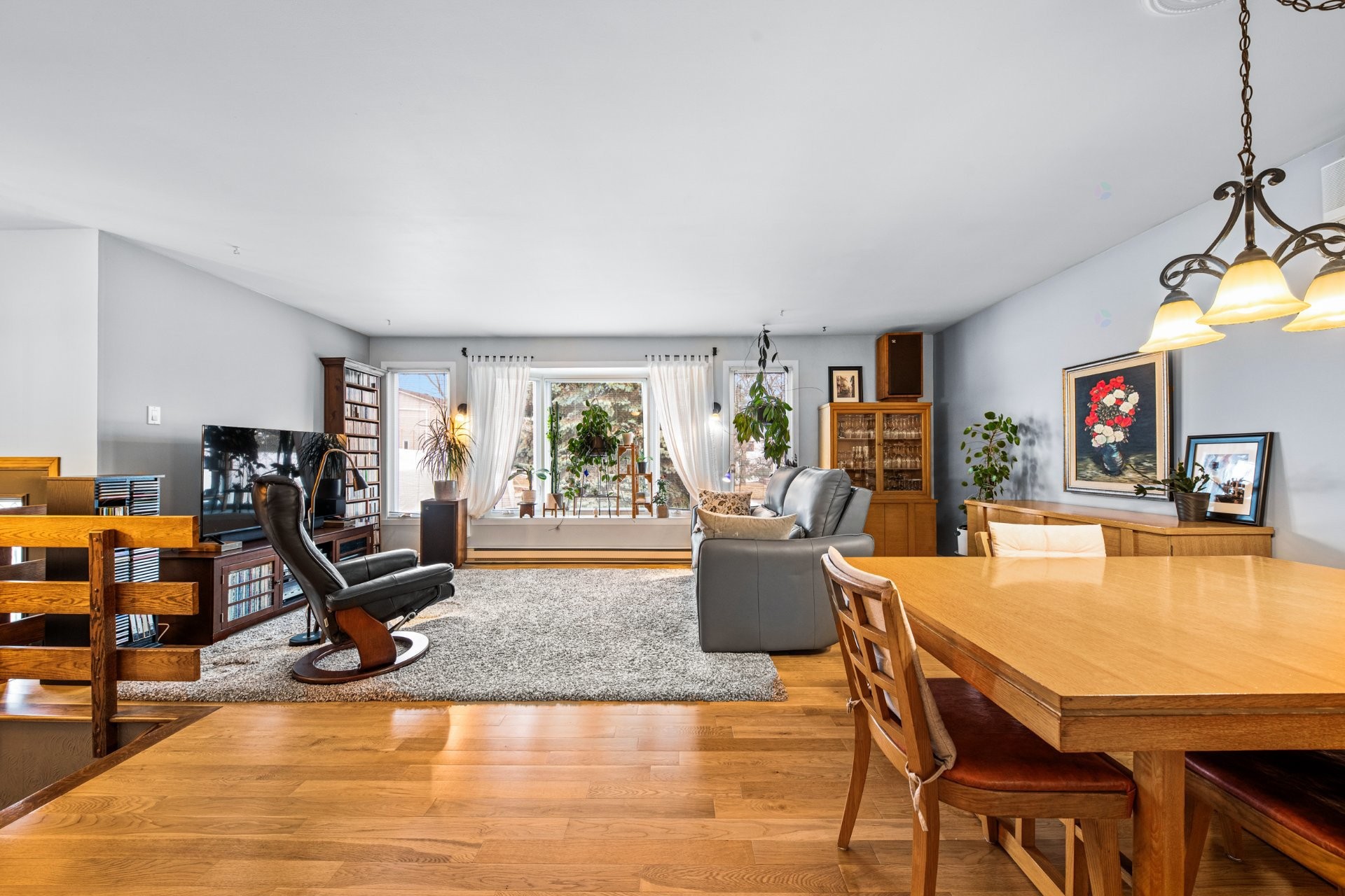









4163


Rue Fafard

,
Laval (Chomedey),




QC
H7T1Y4

